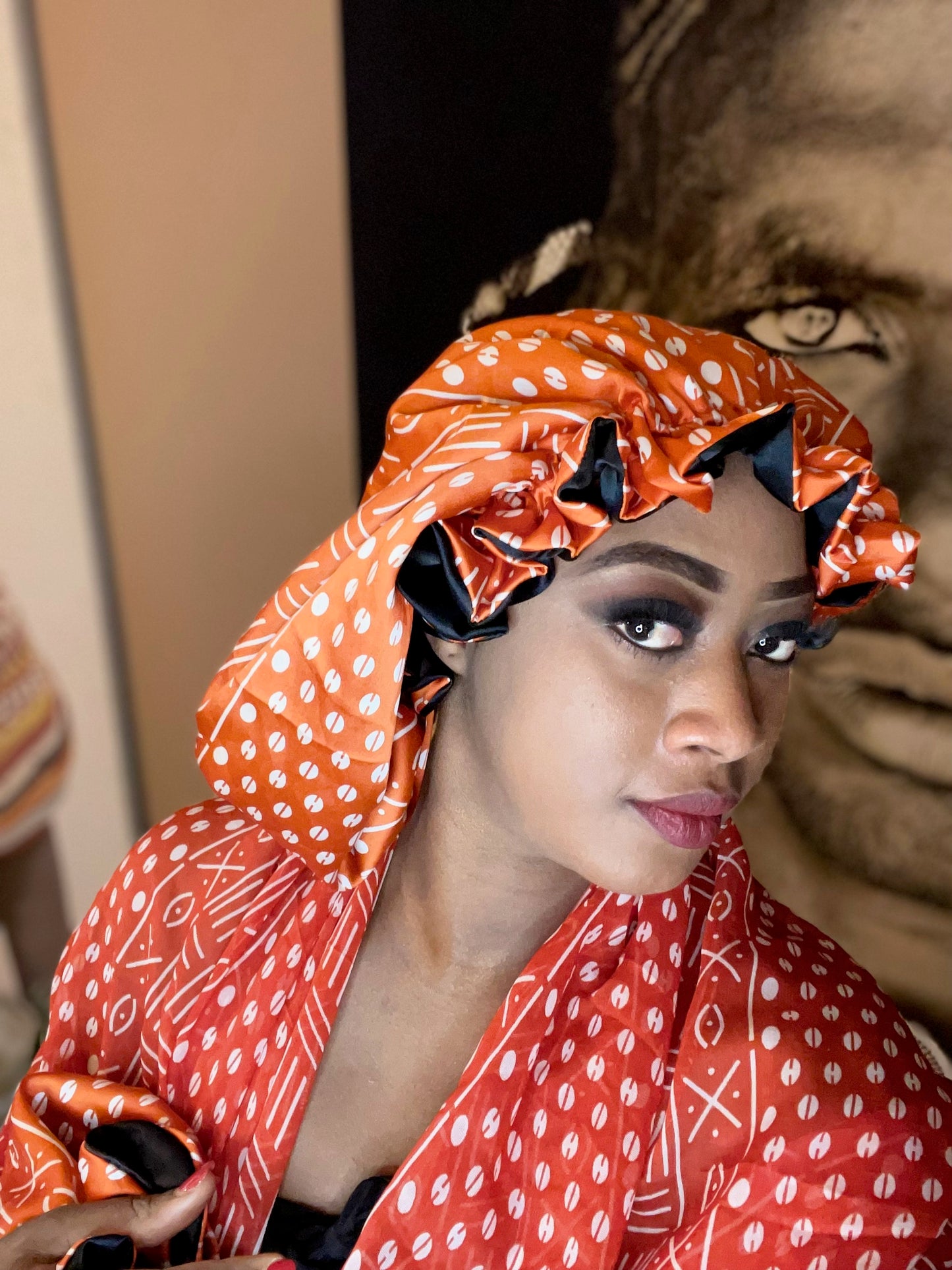 Mama Theresa´s Satin Schlafkappe für Afro-Locken - Orange Pattern- Bogolan Print